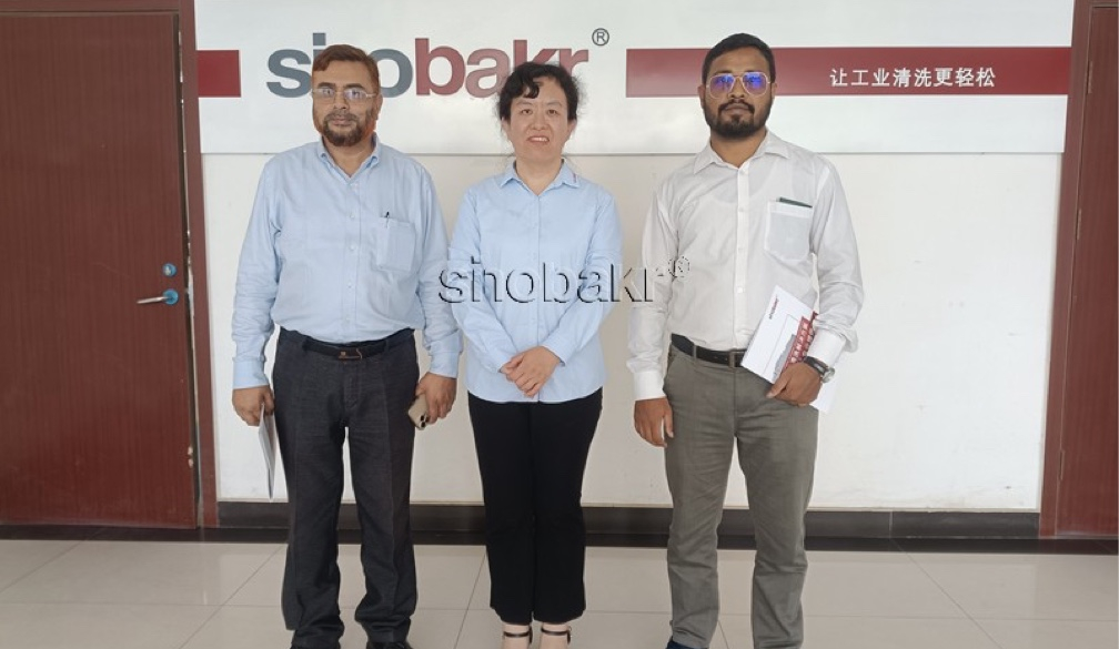 Clientes de Bangladesh a empresa